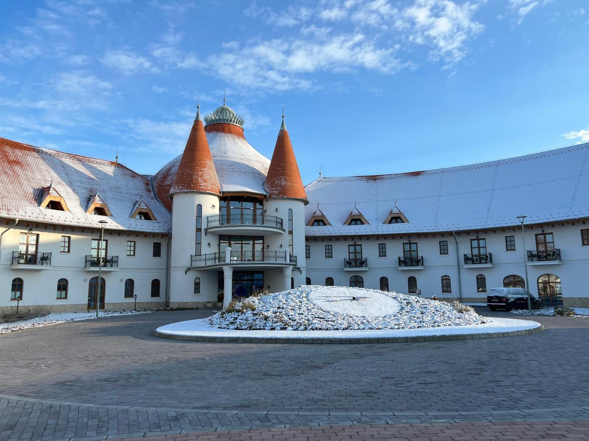 Hungarikum Hotel Lakitelek المظهر الخارجي الصورة